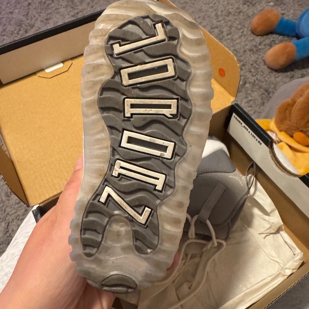 Jordan 11 Retro Kids Gray and White Sneakers - Picture 2 of 3